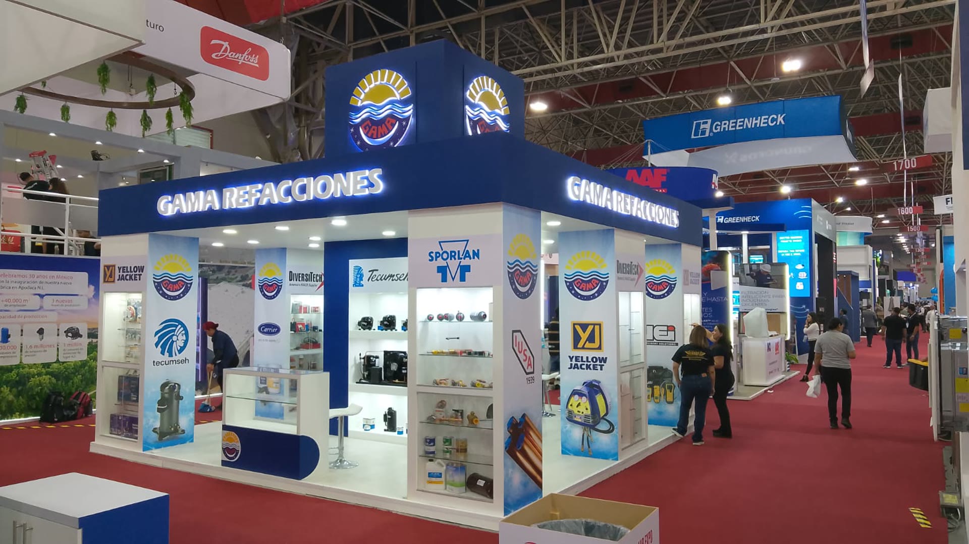 Stand Gama Refacciones