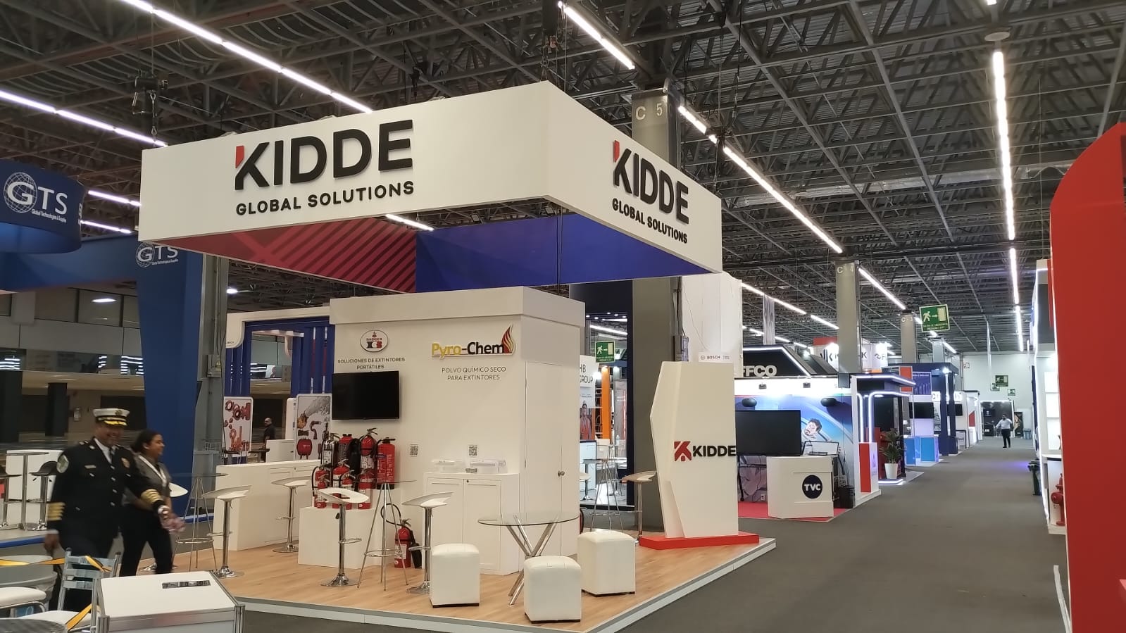Stand de exposición diseñado por Exposiciones y Diseño